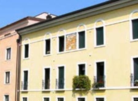 Hotel Due Leoni Сачіле Екстер'єр фото